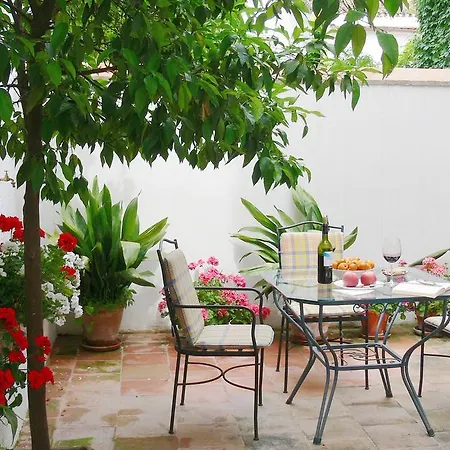 Guest house La Casita Del Corralon 2*